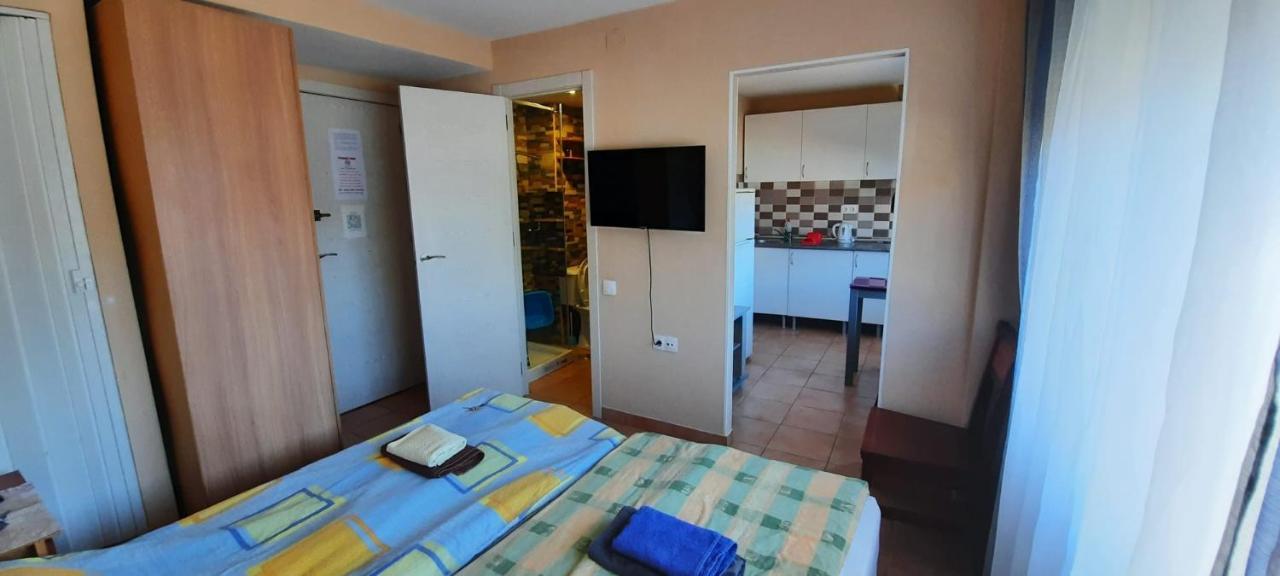 Apartamentos Con Patio Alicante Eksteriør bilde